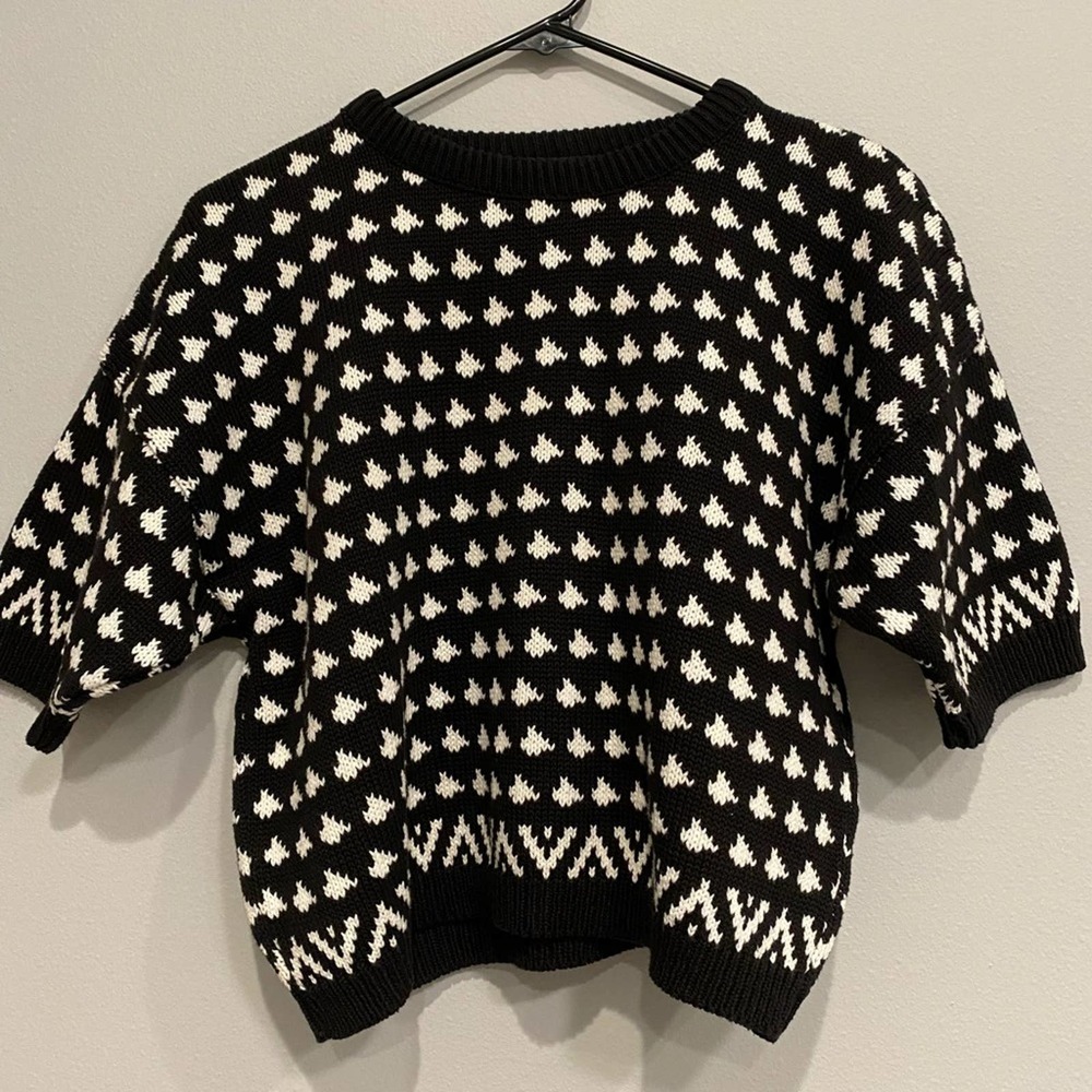 Pierre Cardin Black and White sweater